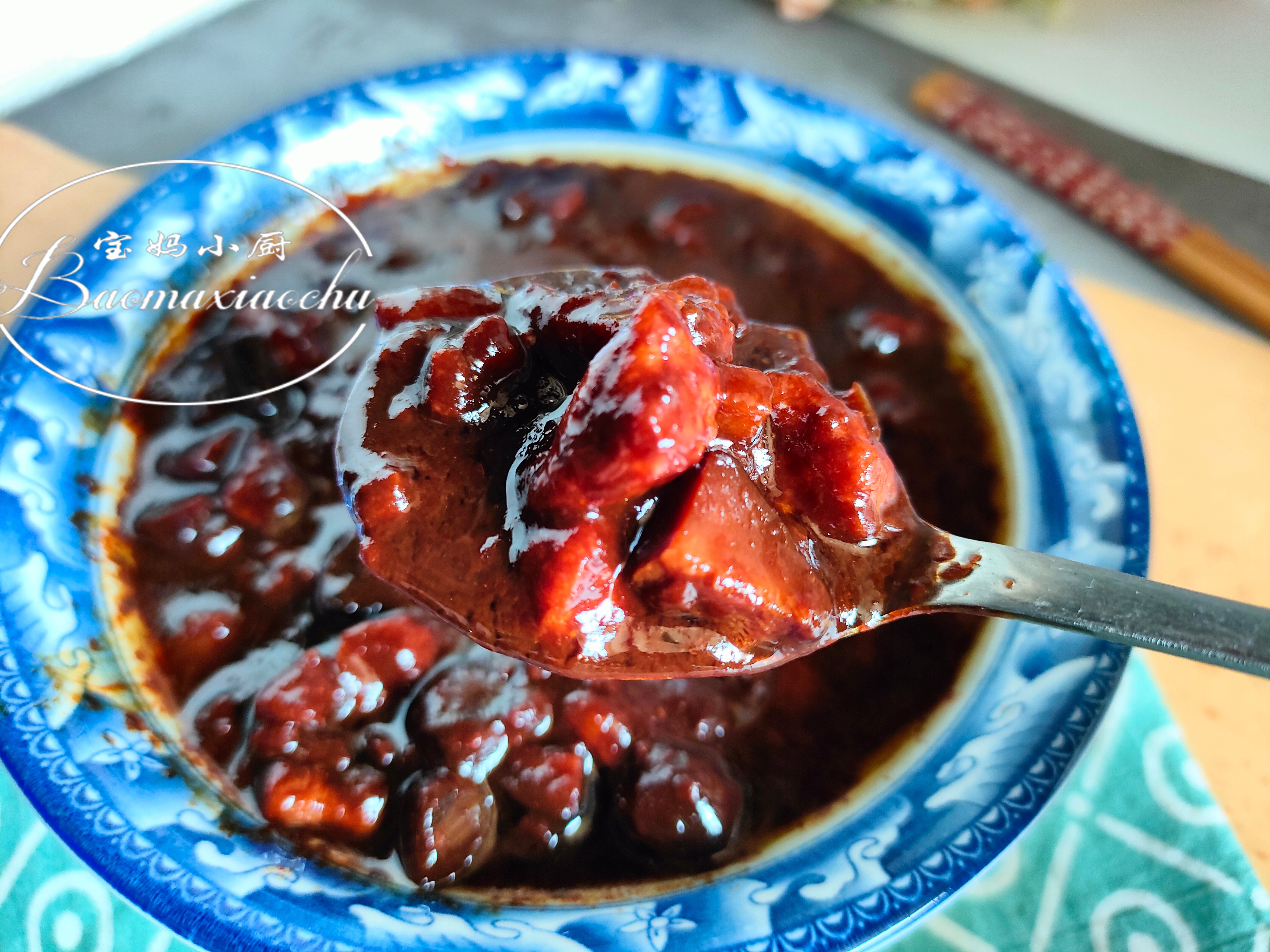 立夏了,这肉酱可以多做点,一周都不坏,拌面、拌饭夹馒头可香了