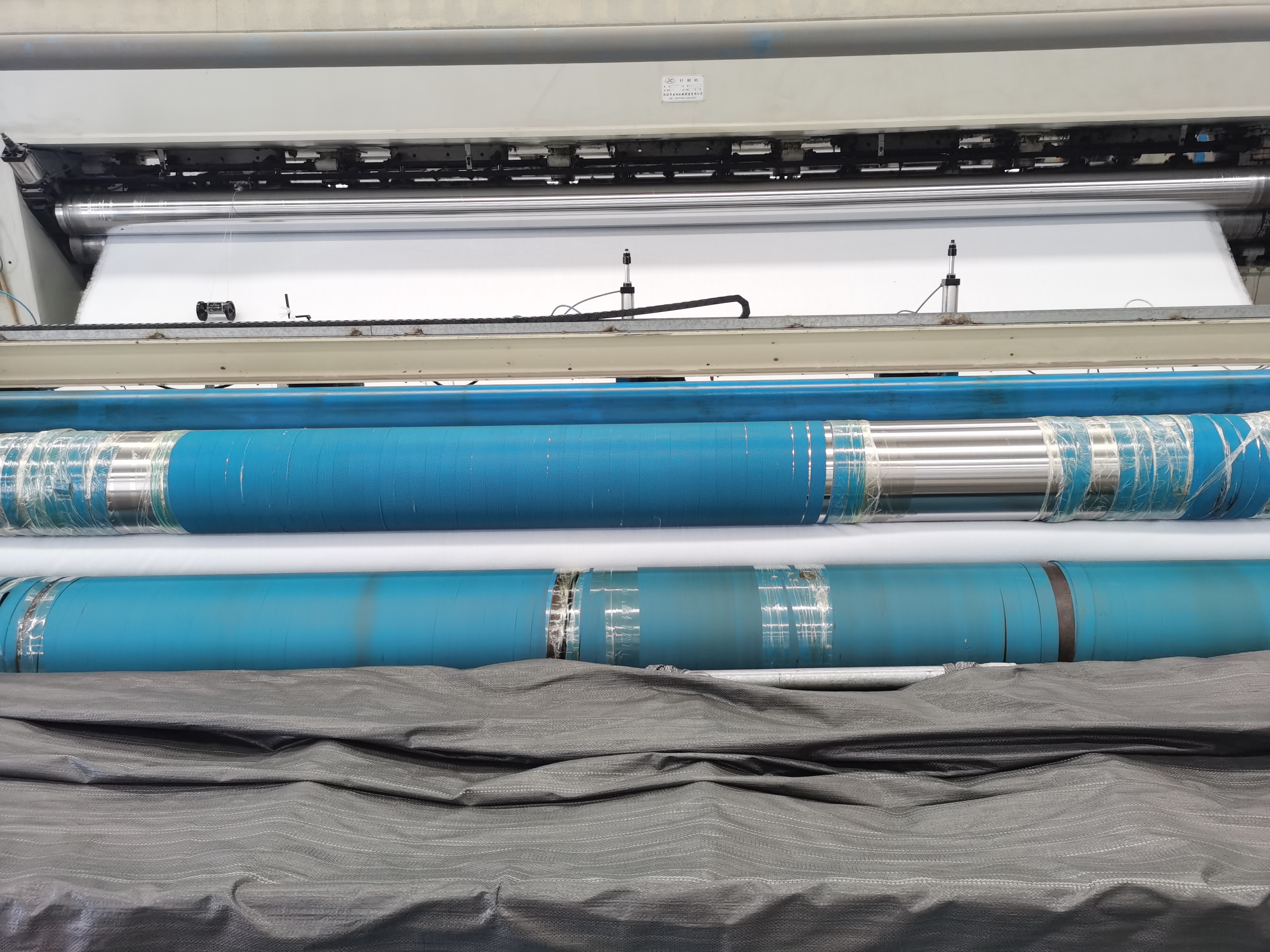 透水土工布价格,土工布和土工膜的价格