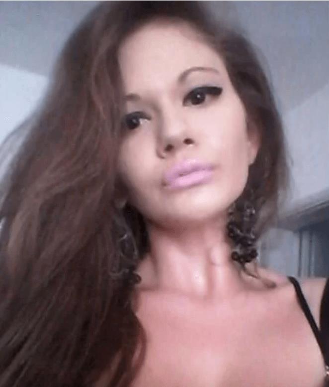 全网最厚嘴唇女网红,整容很多次网红厚嘴唇