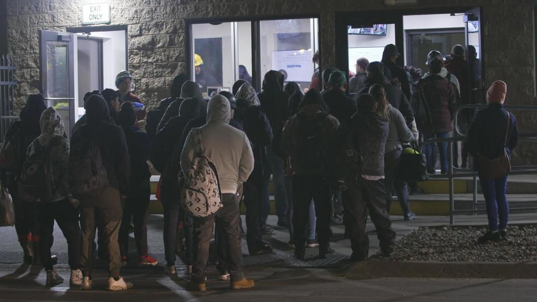 美国的工厂童工,媒体曝光美国800多家公司童工问题