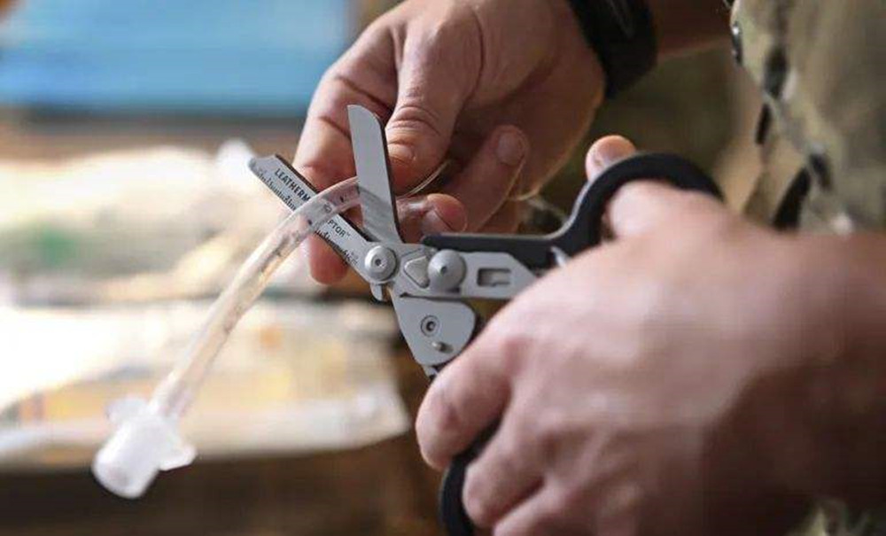 剪刀锈了不锋利怎么办,剪刀钝了怎么办教你一招变锋利