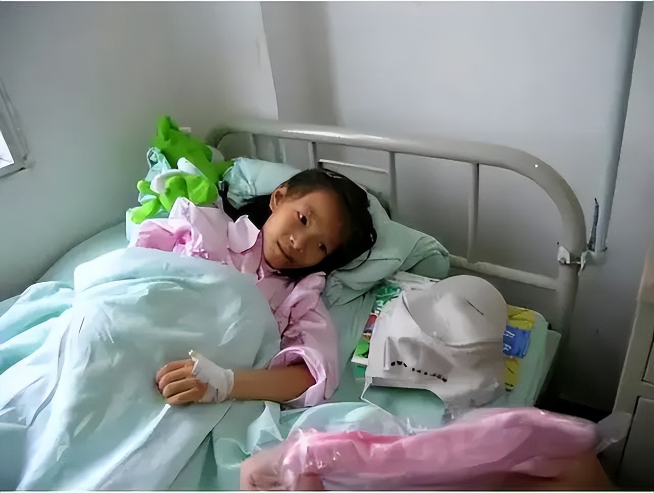 十三岁女孩白血病放弃治疗,患白血病女孩想放弃治疗