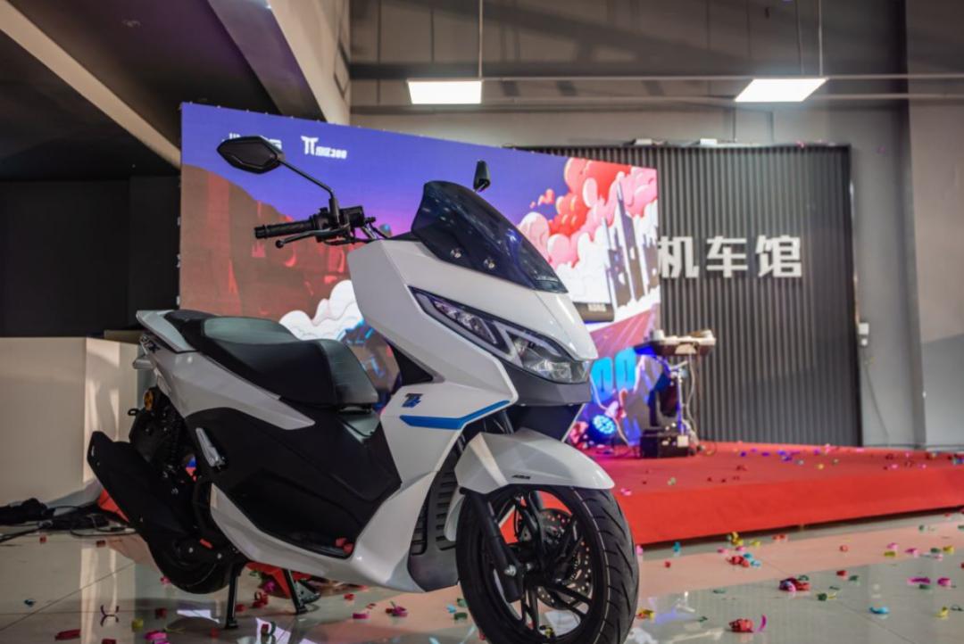 吉铭倒三轮摩托车175,吉铭推出坦途tt300小视频