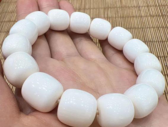 现在市面上的猛犸象牙是真的吗,猛犸能卖吗