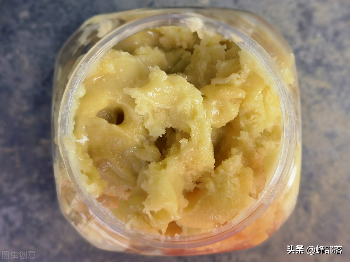 常见蜂蜜的挑选及区别,蜂蜜都有哪些种类是如何划分的呢