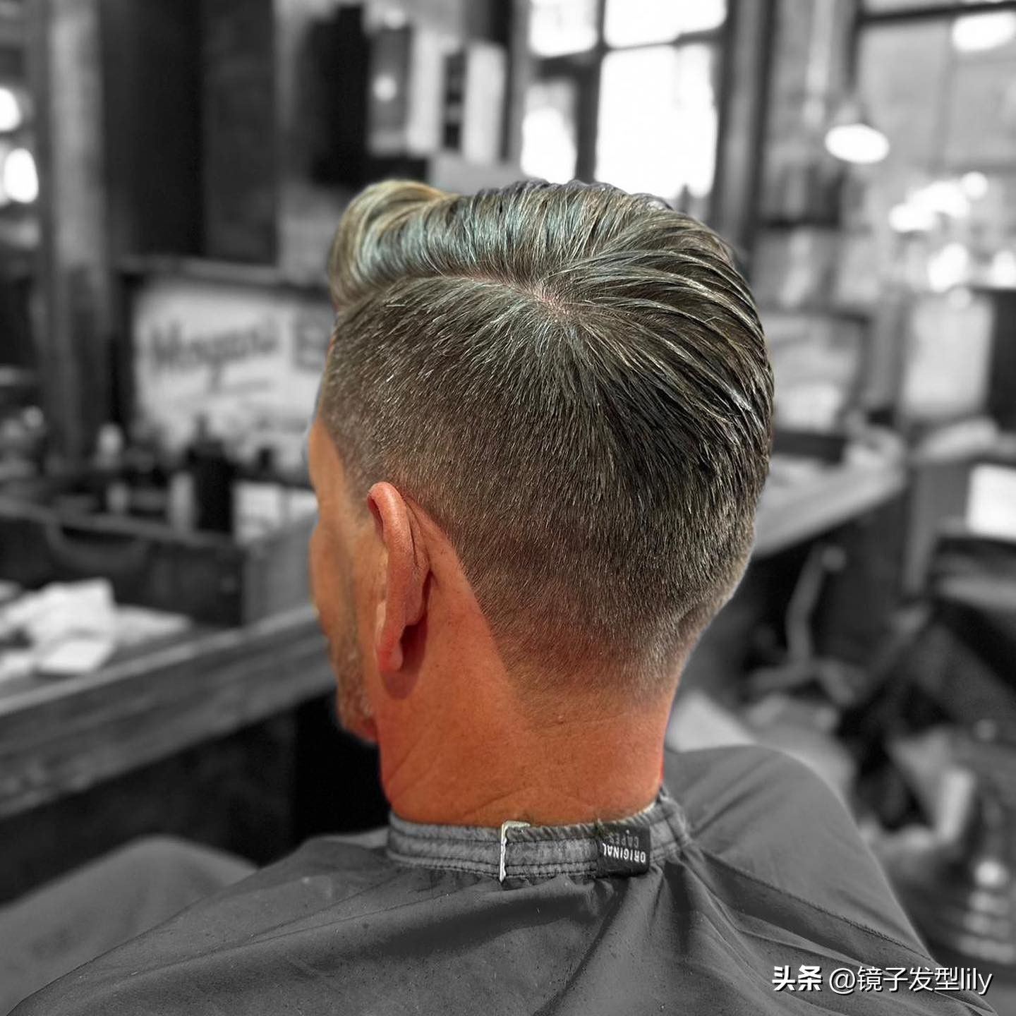 满头白发大叔剪款大背头真帅气,大背头发型推荐中年男