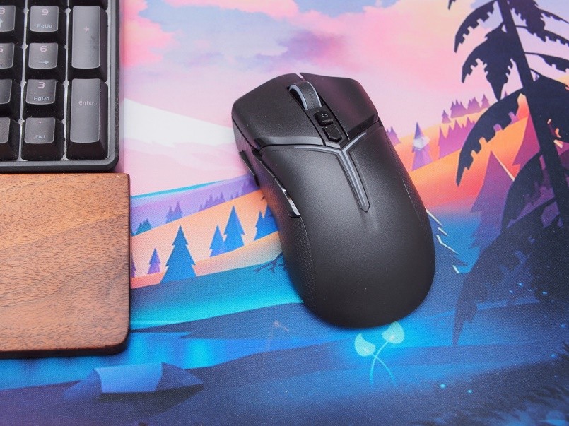 拯救者m7鼠标打游戏,拯救者m7鼠标和狗屁王一代比较