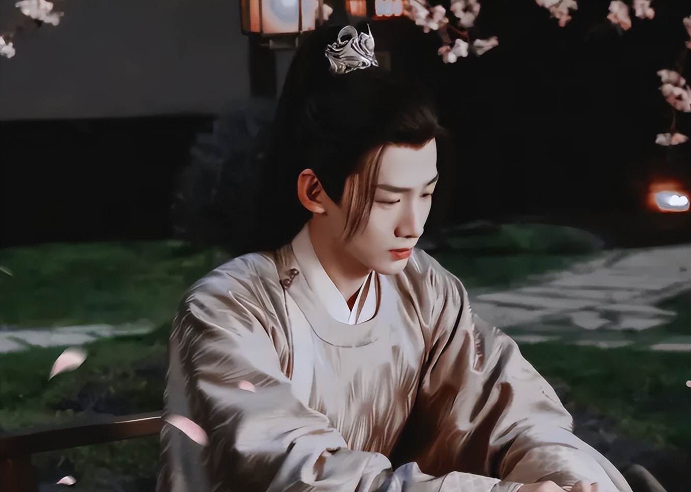 白敬亭和宋轶姐弟恋吗,白敬亭和宋轶姐弟恋十年对比