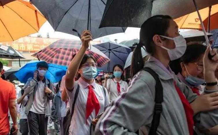 中考上海复旦要多少分录取,今年610分能达到985院校分数线吗