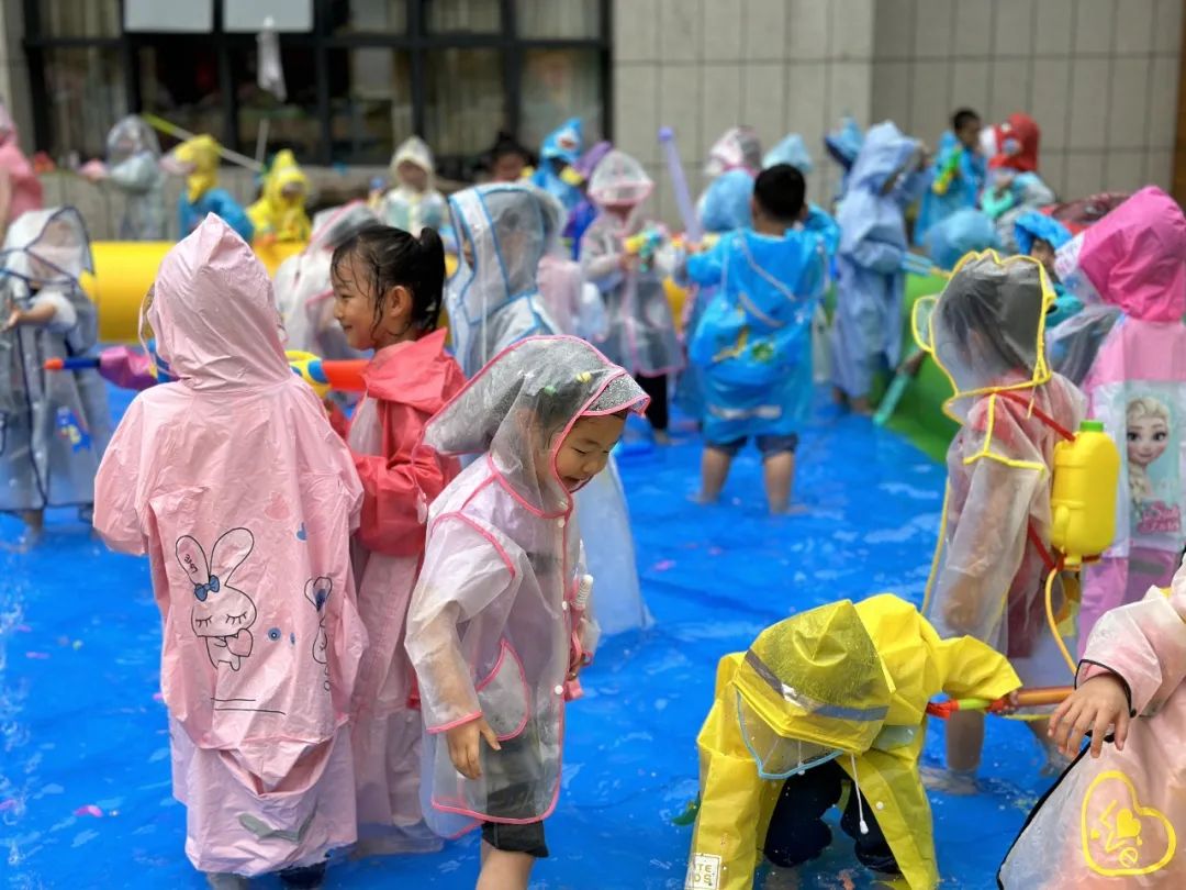 倾听儿童相伴成长六一节视频,六一儿童游玩活动