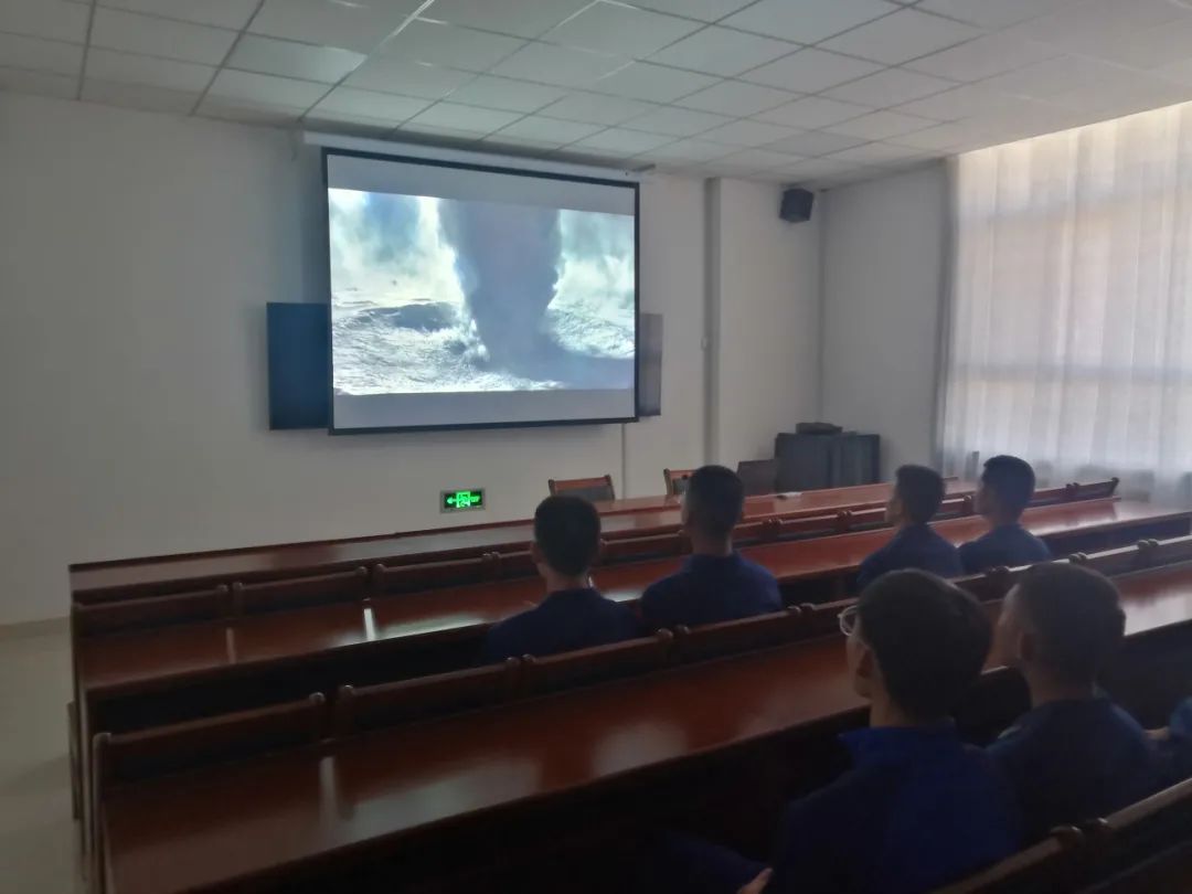 五一劳动节的过程步骤怎么写,五一劳动节要怎么过