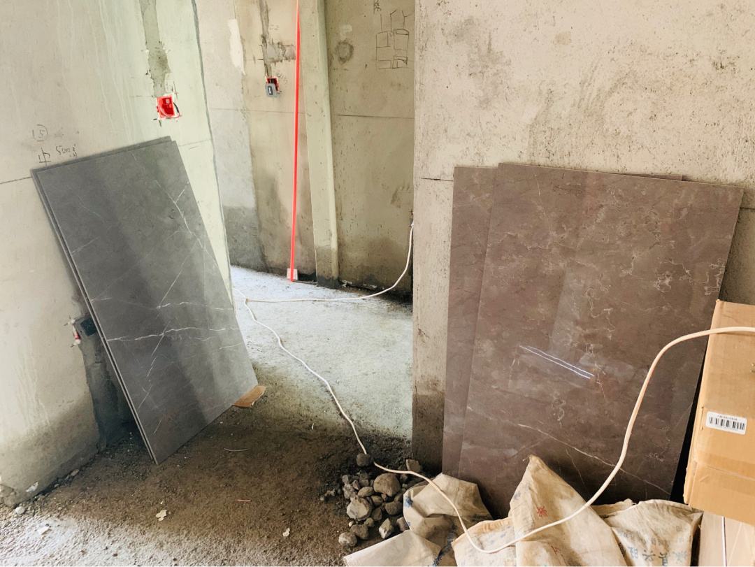 装修踩了一路的坑,装修贴瓷砖被坑钱