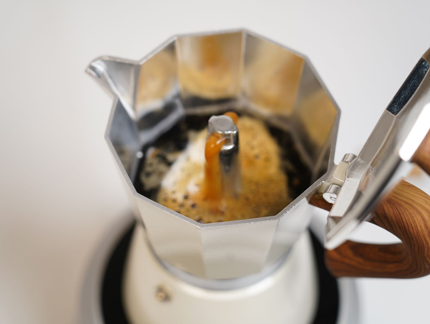 摩卡壶推荐性价比高电陶炉,如何选择合适尺寸的摩卡壶