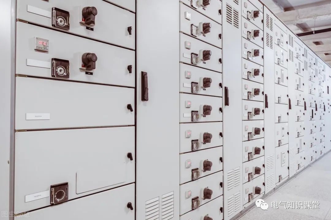 变压器低压侧隔离开关操作顺序,高压配电隔离开关的正确操作方法