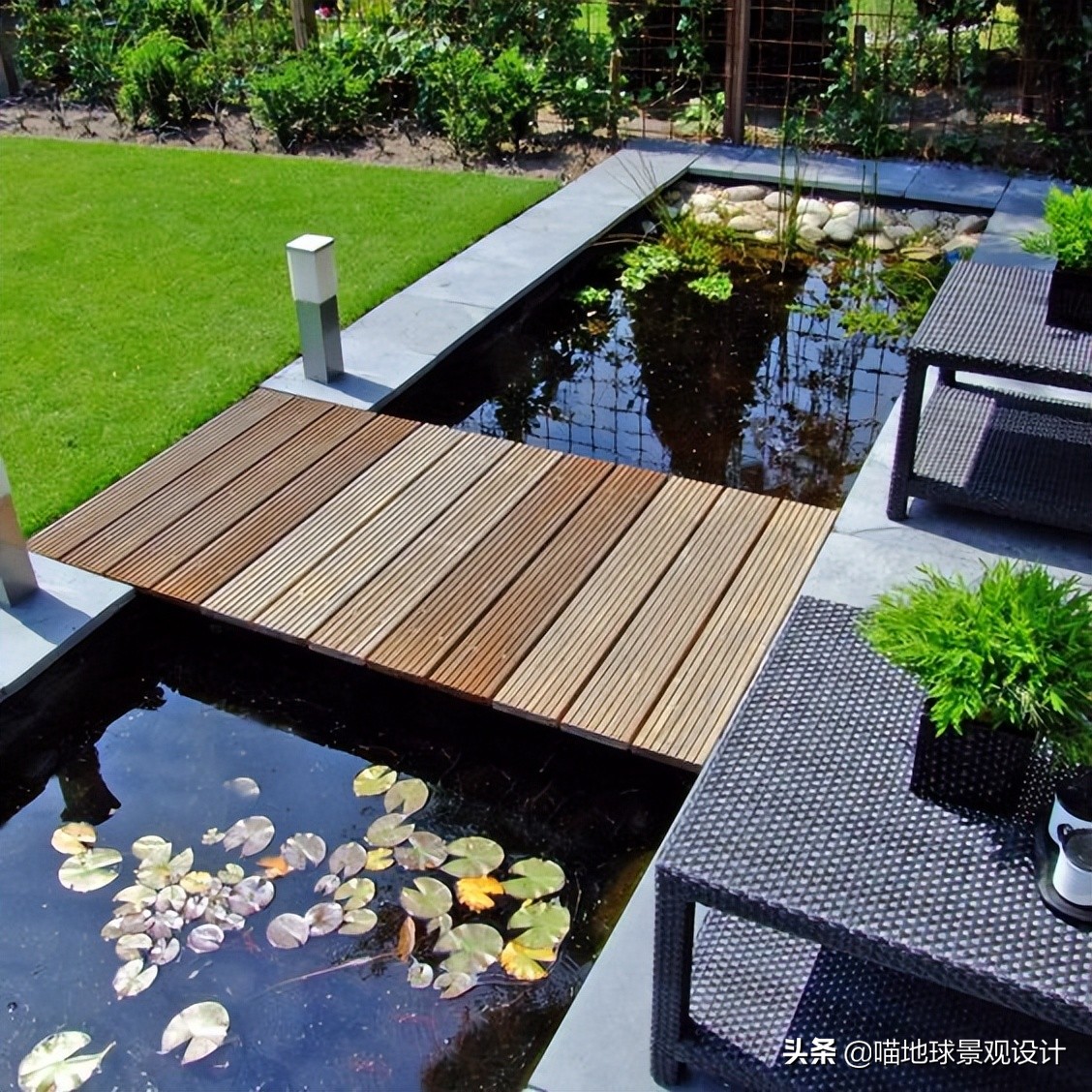 简洁清爽的现代景观别墅庭院赏析,现代简约别墅园林设计效果图