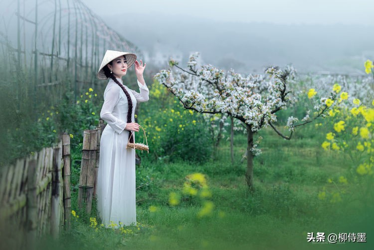 女士拍照的姿势和技巧,各种年龄段最爱的拍照姿势