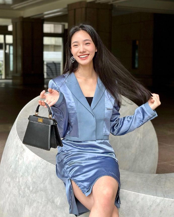 小s二女儿合体拍广告,小s二女儿凹造型