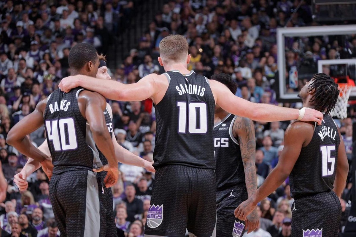 76人队的格林受伤了吗,76人格林复出