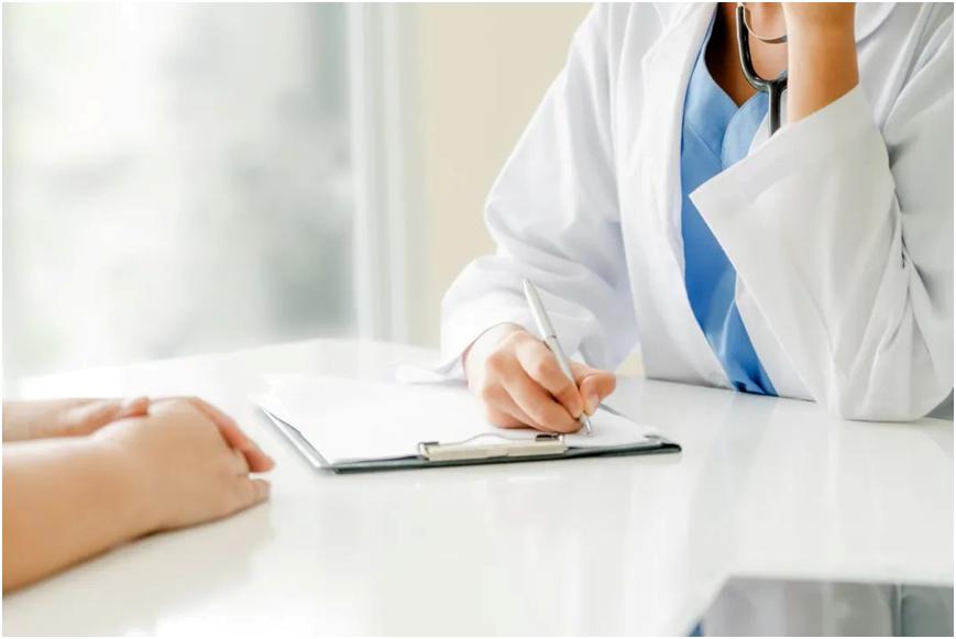 阳了发烧喝退烧药管用吗,感染阳了能吃哪些退烧药