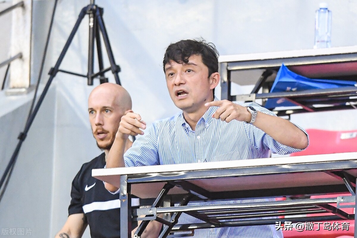 压着打无惧金元，大连队带来四点启示，中国足球该换种活法