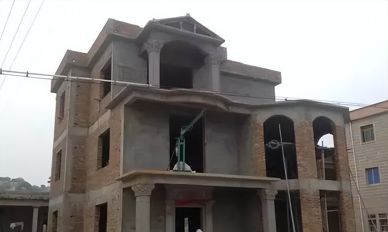 15万就能盖别墅吗为什么,15万建房子靠谱吗