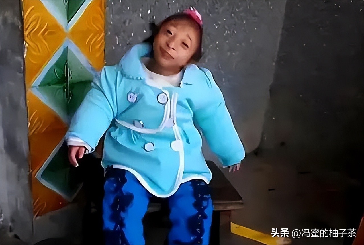 2009年湖南女子生下重2斤小猴子,湖南女子生了个小猴子上综艺节目