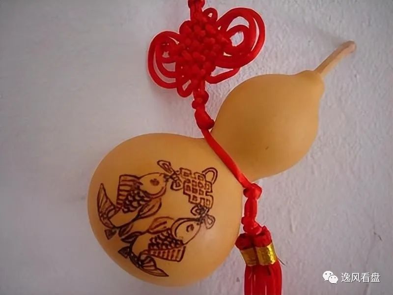 家中适合挂五虎画吗,家里挂五路财神画好吗