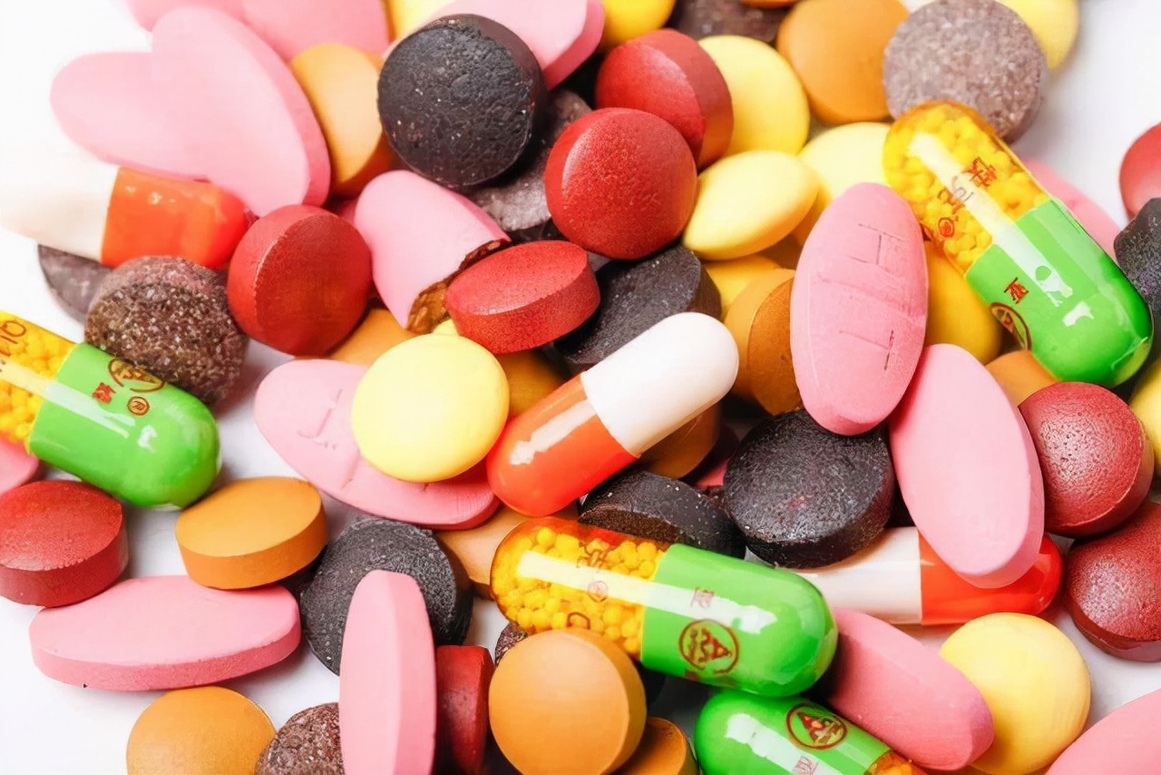 更年期女人吃桂圆干的功效与作用,更年期适合吃桂圆吗