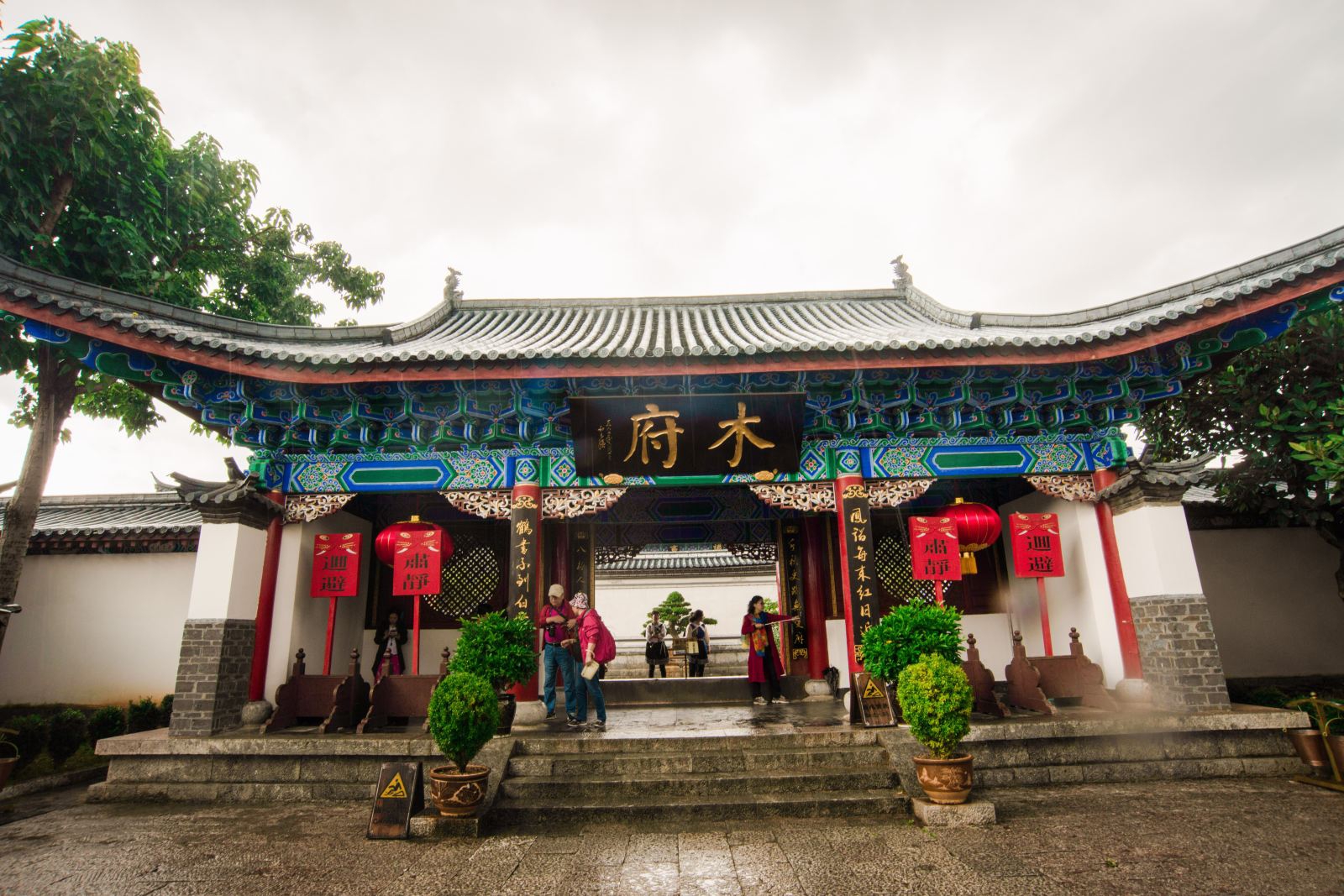 云南旅游景点主要有哪些景区,云南可以玩的旅游景点排名前十大