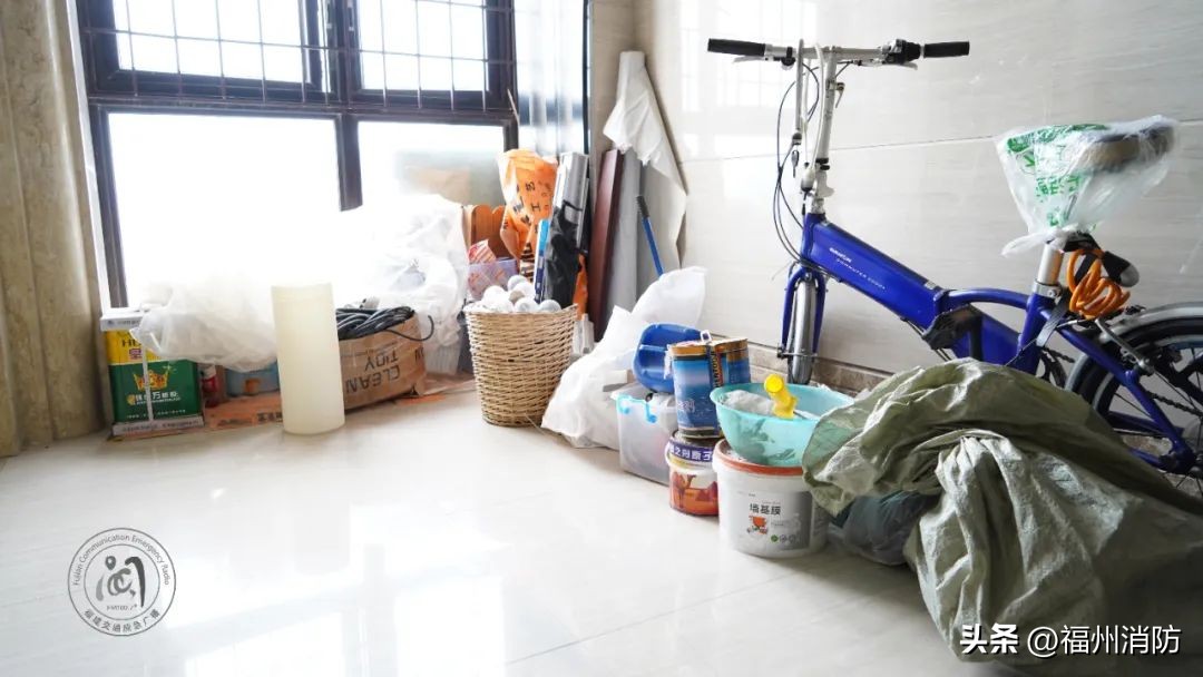 高层住宅起火如何自救,高层住宅起火楼顶可以避险吗