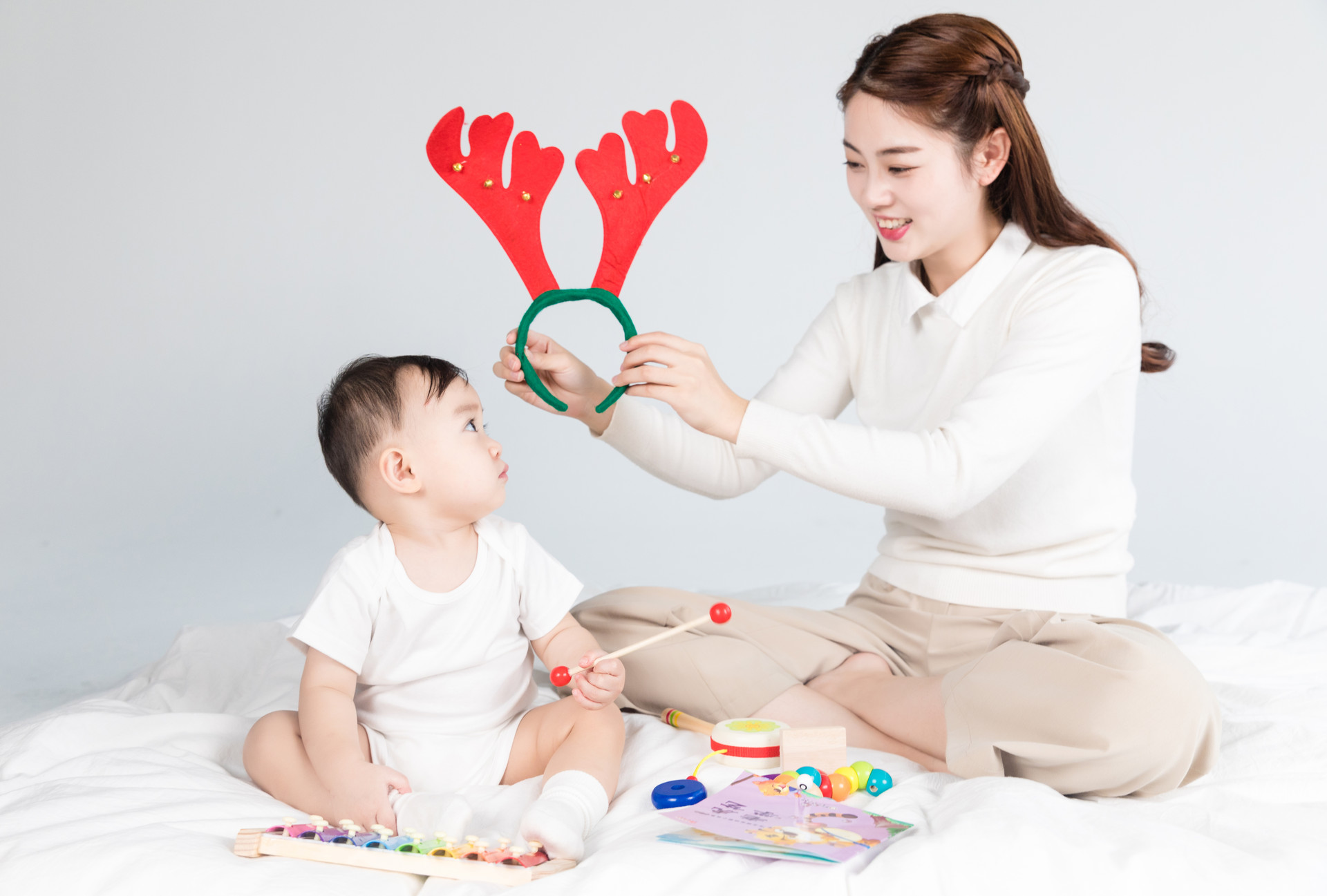 哪些表现说明宝宝大脑发育好,小孩大脑发育迟缓长大后能正常吗