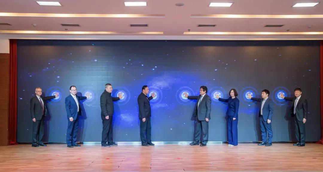 丹东第一医院放疗设备,丹东产的数码程控音频脉冲治疗仪