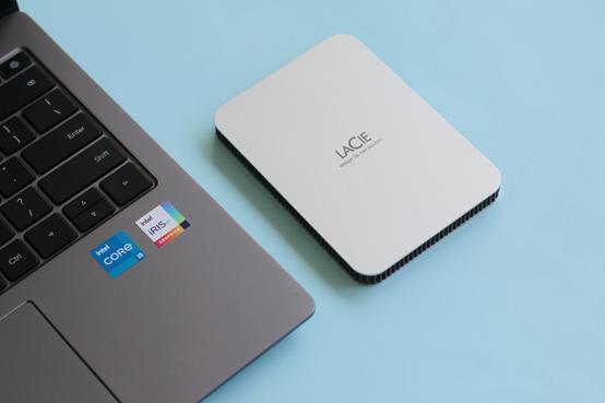雷孜LaCie新棱镜测评：有颜速度快安全，告别十年前视频被删悲剧