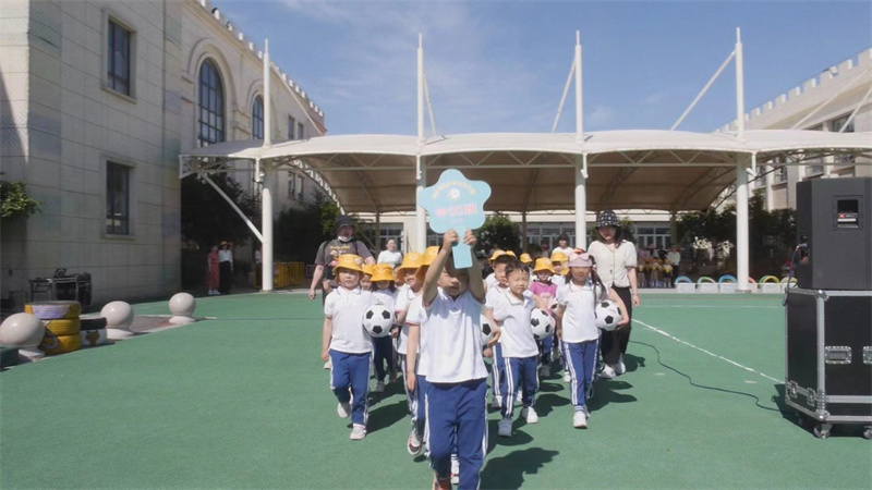 强体魄抗疫情,节奏感强的抗疫舞蹈