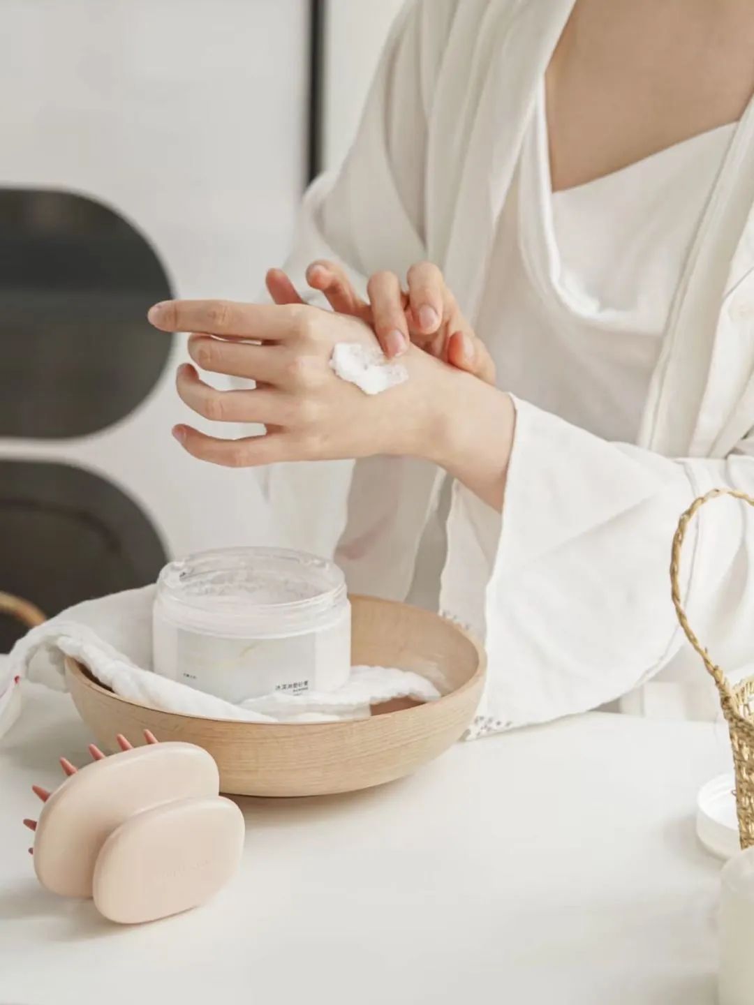 6个简单又有效的美白方法,军训必备美白神器让你白成一道光