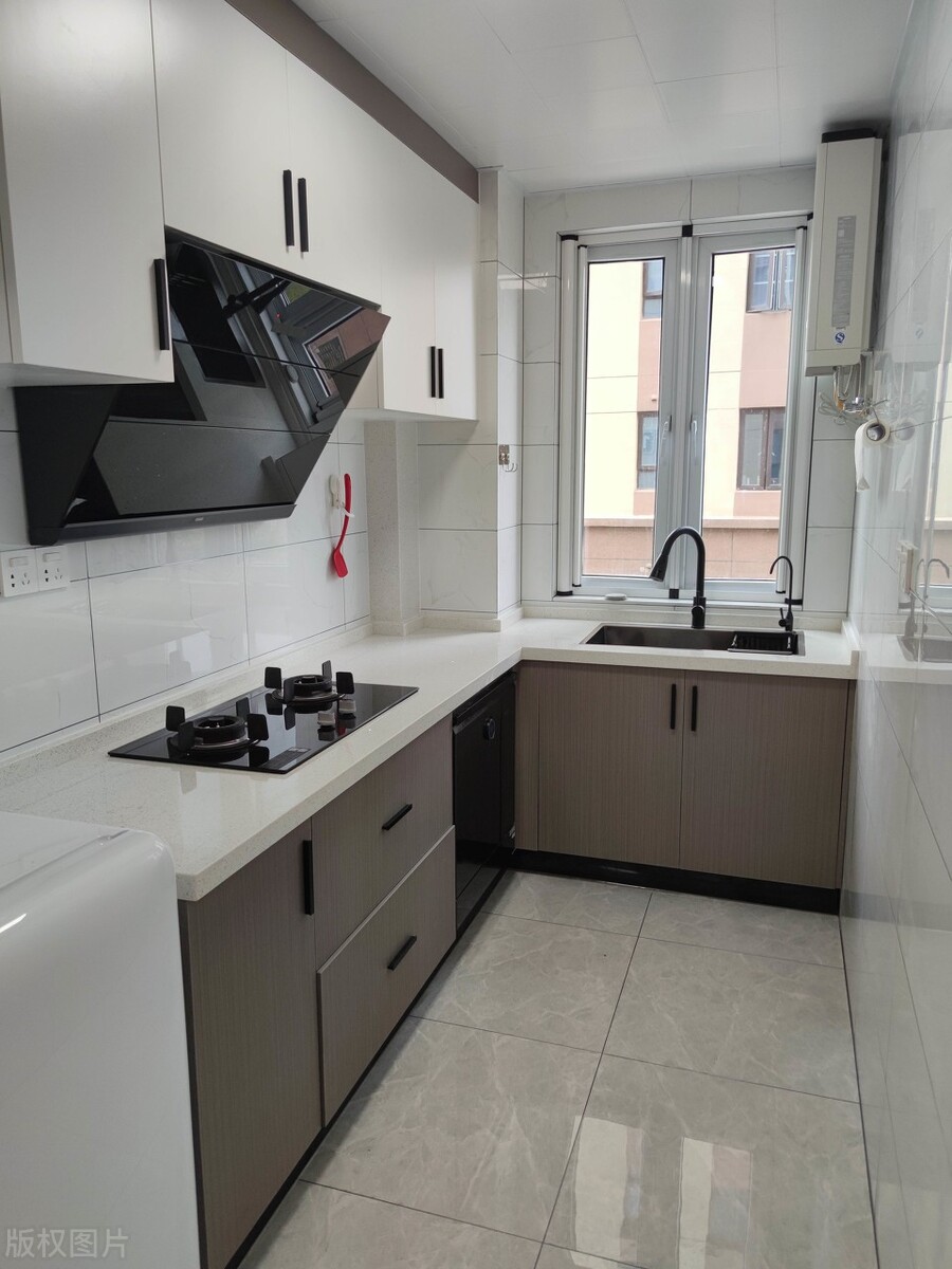 怎么区别美缝剂和环氧彩砂美缝,美缝是环氧彩砂好还是美缝剂好看