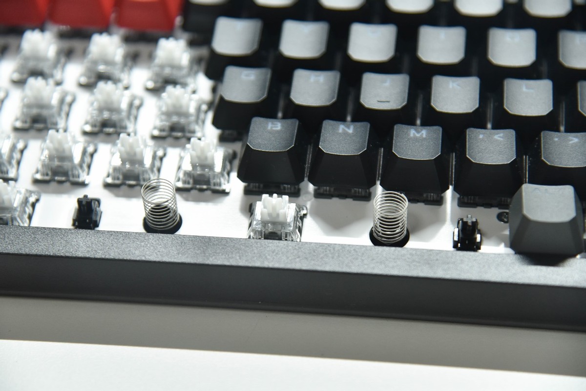 t87键盘血手幽灵评测,双飞燕血手幽灵机械键盘