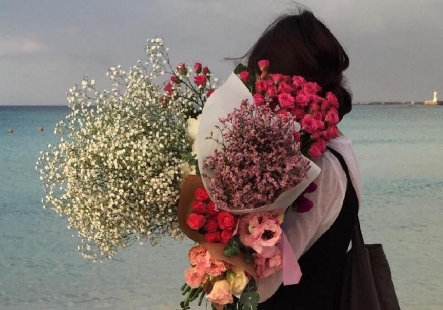 冬天回娘家嫂子说没地方住太冷了,娘家哥哥房间没有给我买床怎么办