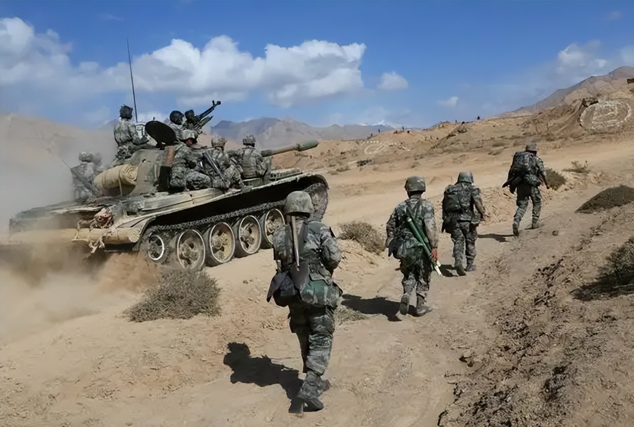 美国陆军合成营的特点,合成营和传统步兵营力量对比