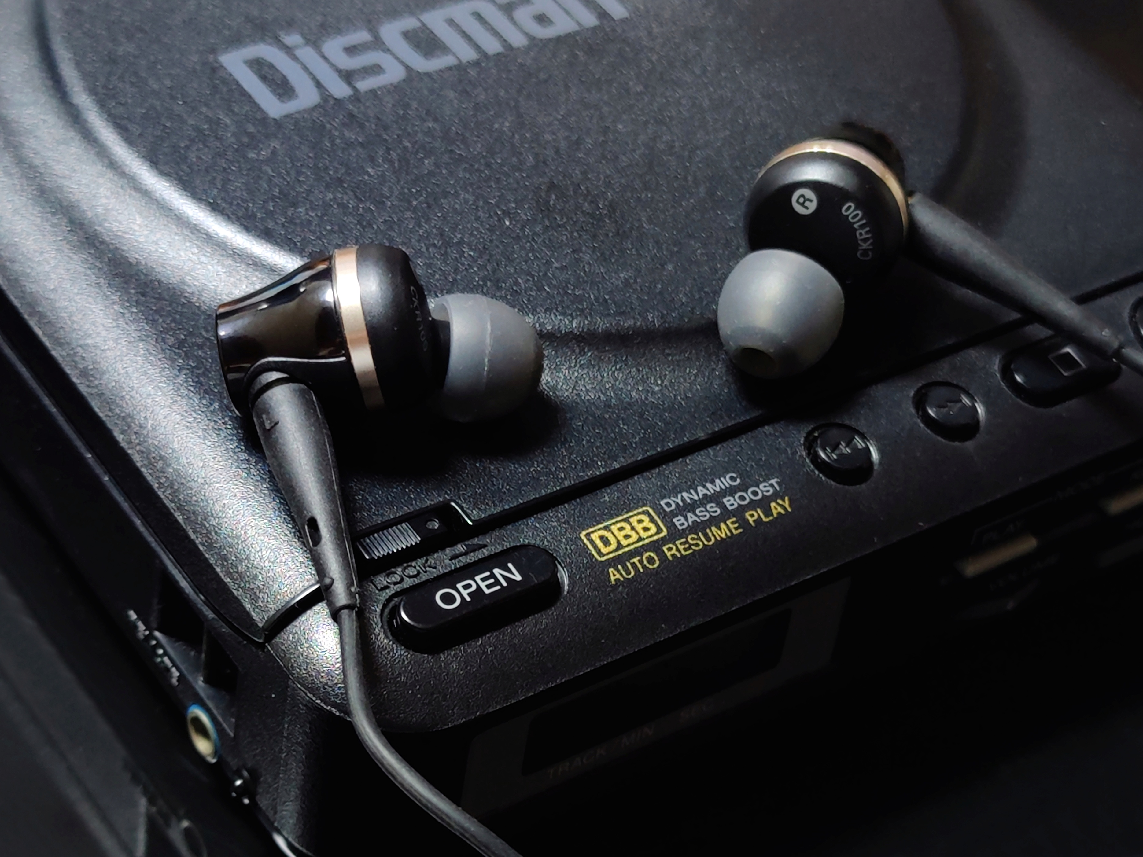 铁三角耳机ckr100系列测评,铁三角ckr100对比jvc1200