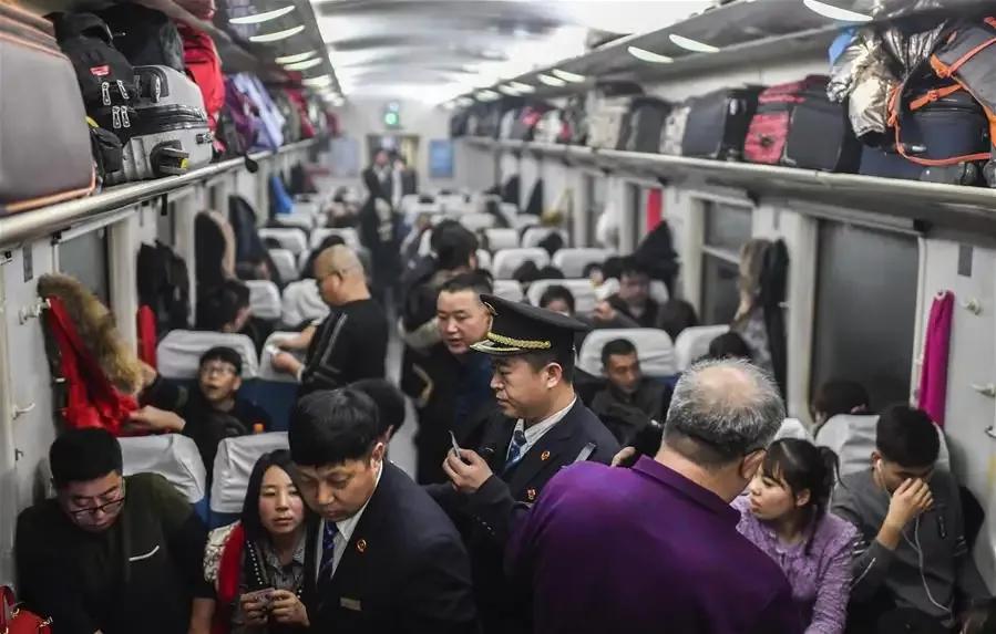 为什么站票和硬座票价一样,高铁买一站票然后补票票价多少