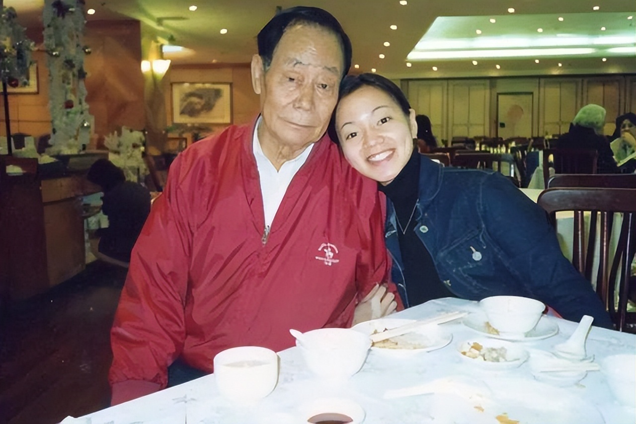 大S离婚找她哭诉、周迅与她相见恨晚…沉寂十年，她终于翻红了