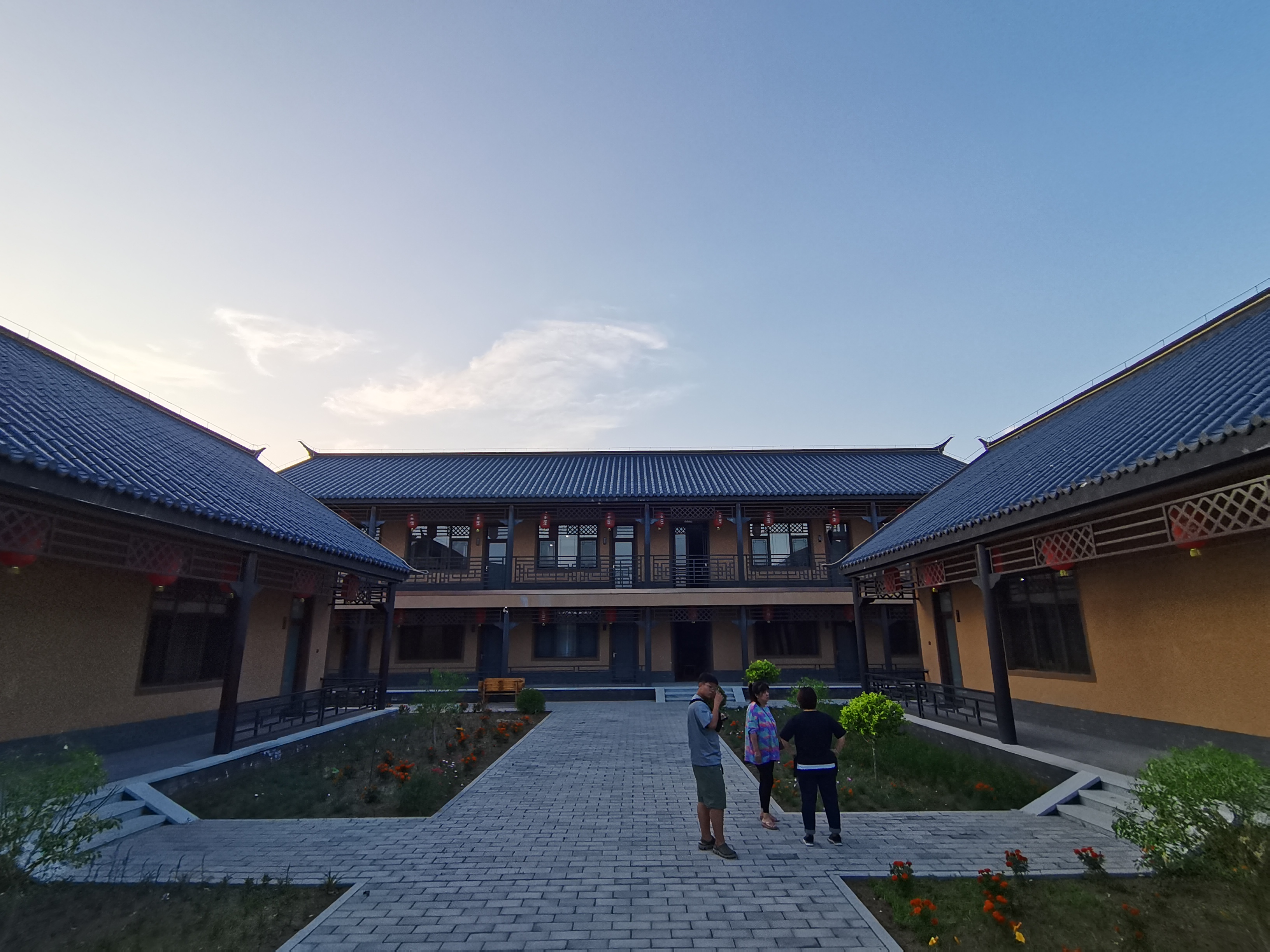 抓住暑假的尾巴去浪,抓住暑假的尾巴去兜风