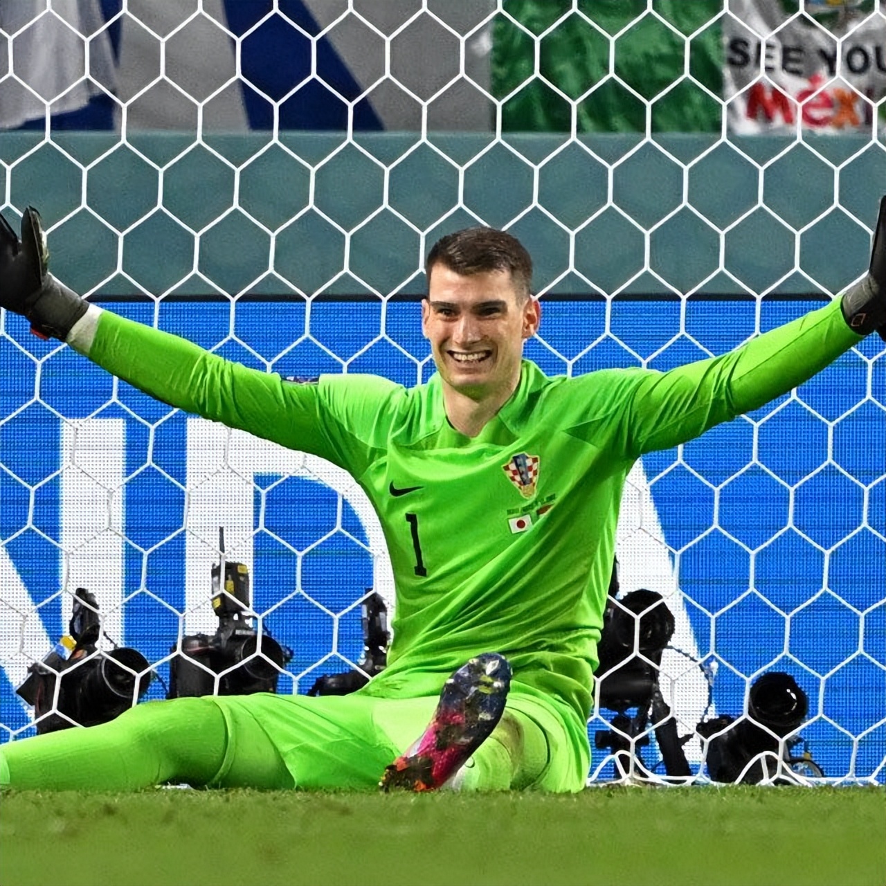 梅西领衔金球奖获得者排名,梅西入选最佳阵容2018