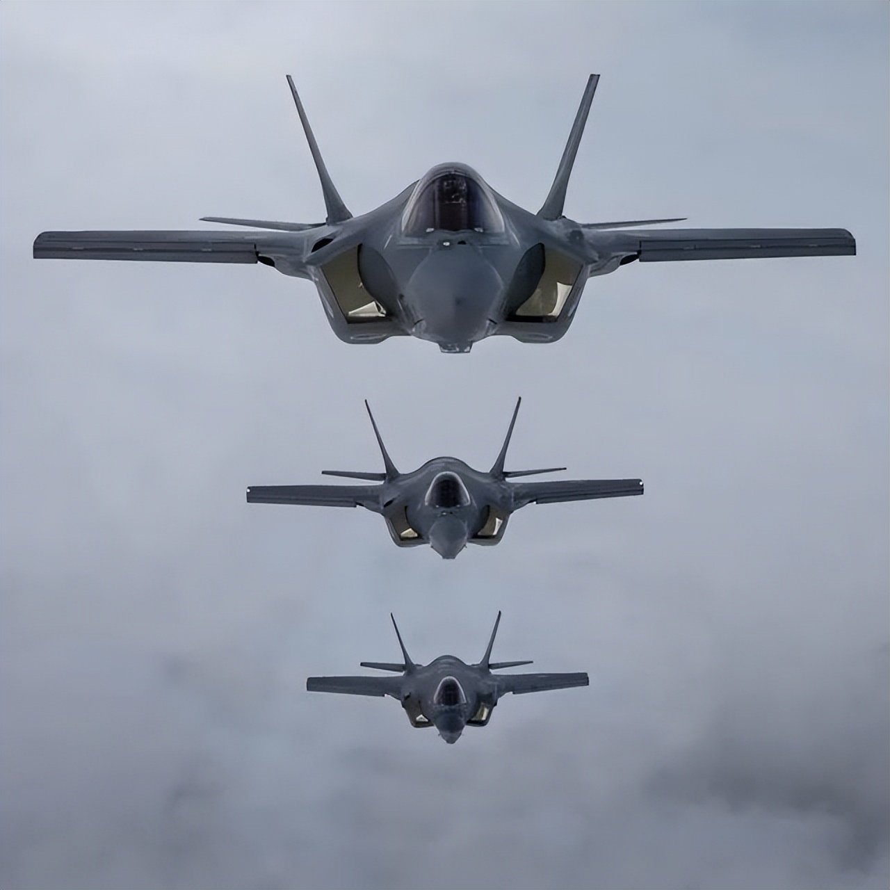 好多国家买f35,f-35为什么这么值钱