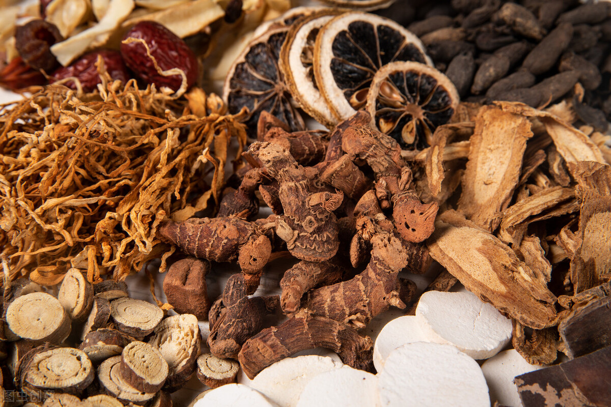 扁桃体肿大中医偏方一招解决,扁桃体肿大中医消肿最快最有效