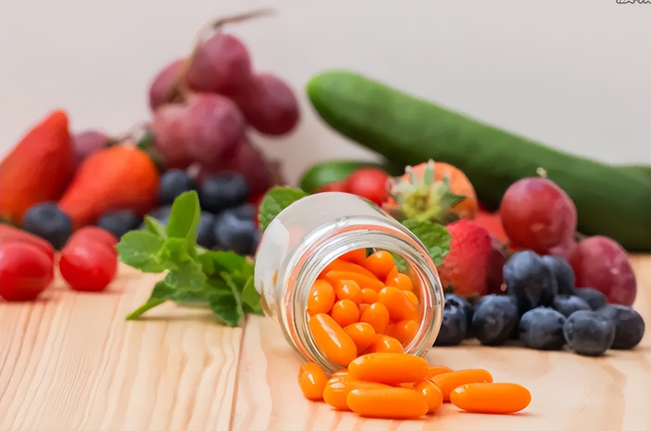 40岁吃叶酸片有什么作用,45岁以上女性吃叶酸会怎样