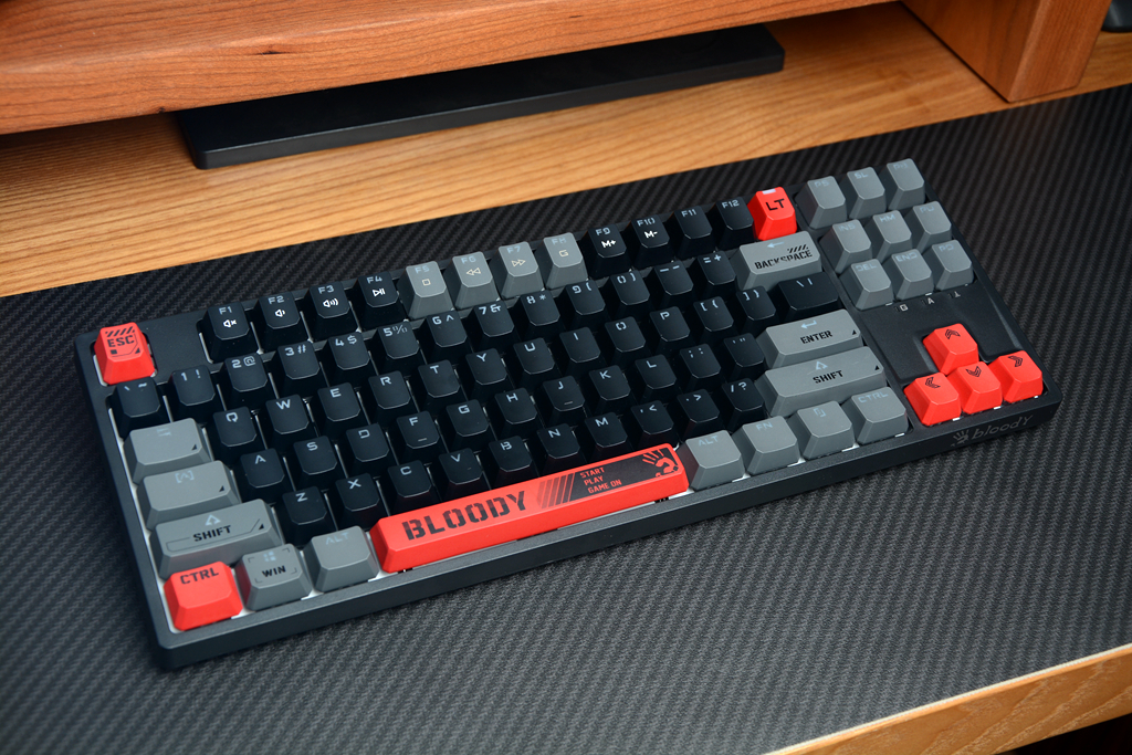 花一把的钱体验三把的手感，血手幽灵T87LT变速光轴机械键盘开箱