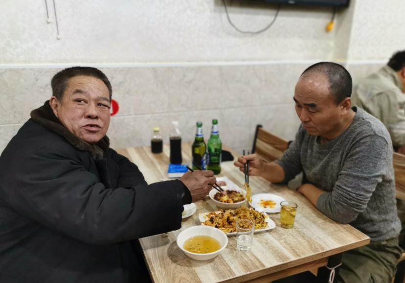 白酒喝了头疼什么原因怎么解决,喝完白酒为什么会想吐