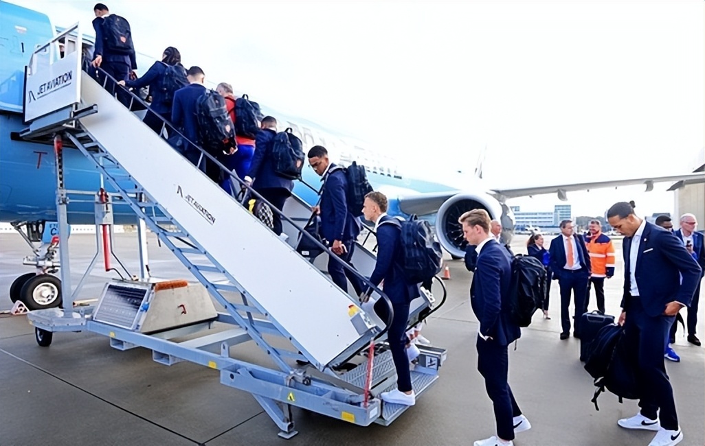 国际足联为了中国足球真是拼了,国际足联夸奖中国球迷